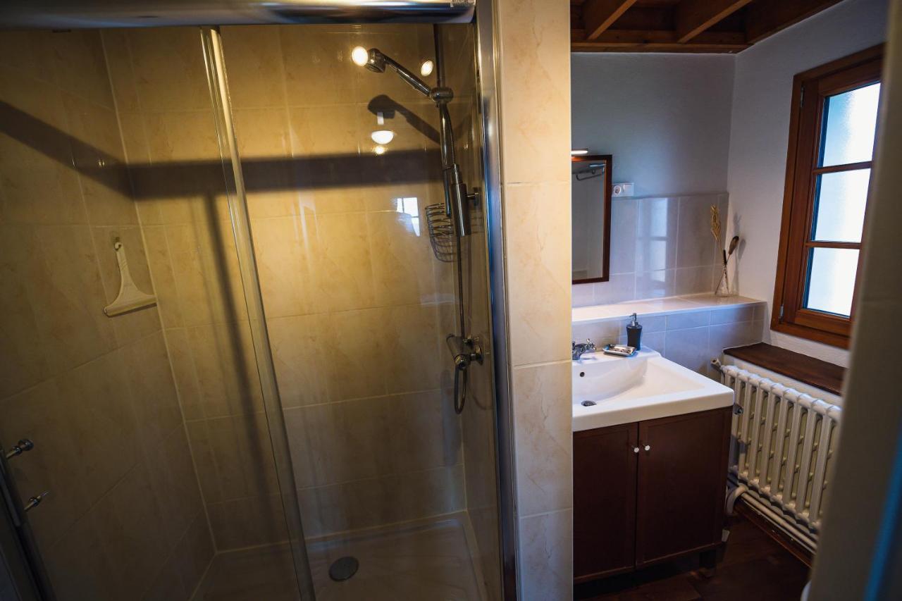 Maison D'Hote La Grange Aux Ayres Olloix Ngoại thất bức ảnh